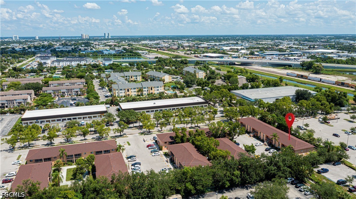 2 Bed Condominium for Sale in Fort Myers, photo 4