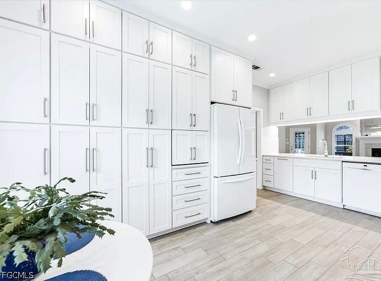 3 Bed SingleFamilyResidence for Sale in Pensacola, photo 4