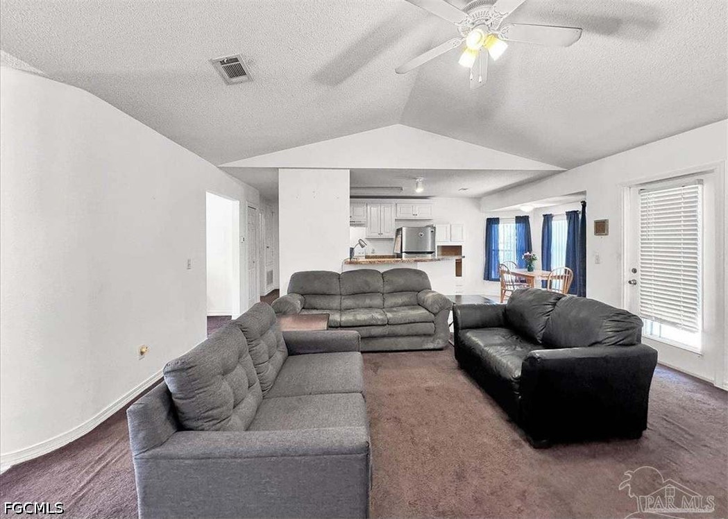 3 Bed SingleFamilyResidence for Sale in Acreage, photo 4