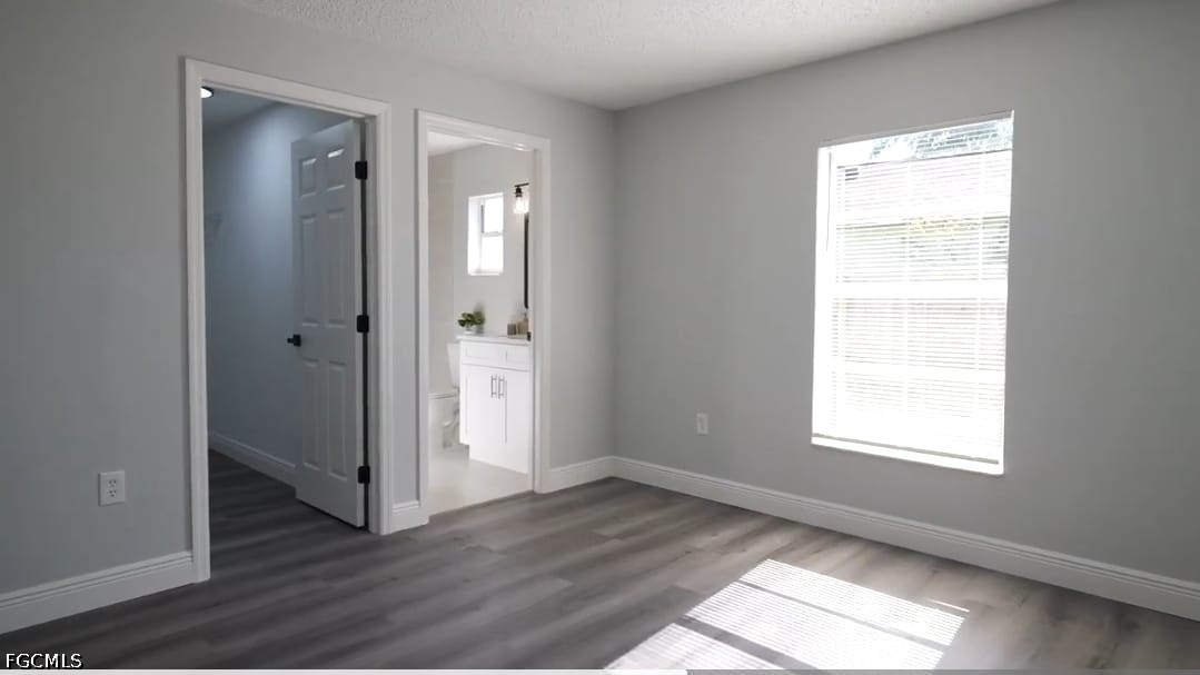 3 Bed SingleFamilyResidence for Sale in Acreage, photo 4
