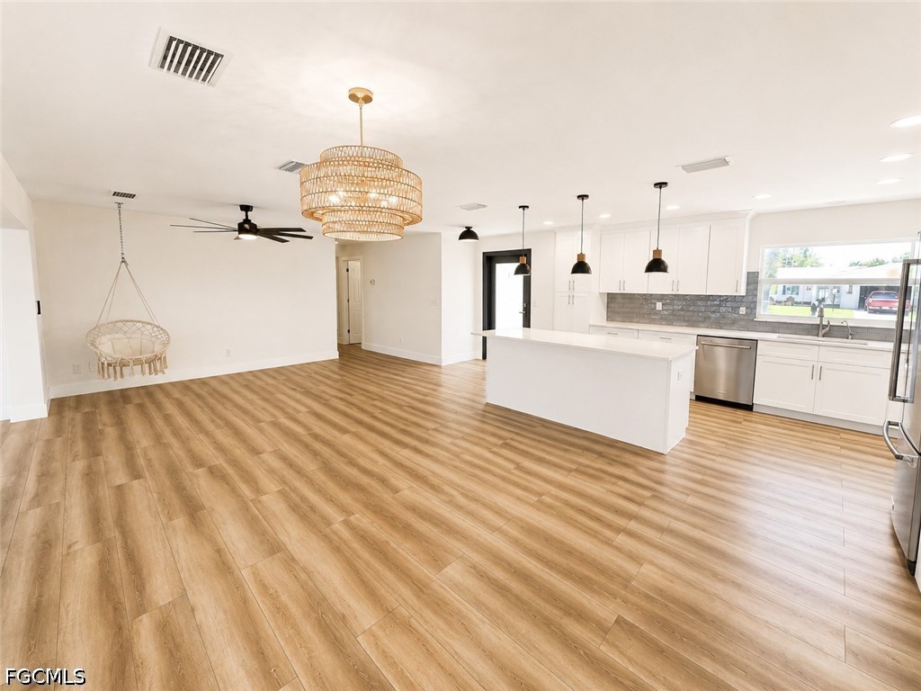 4 Bed Pool Home for Sale in Cape Coral, photo 4