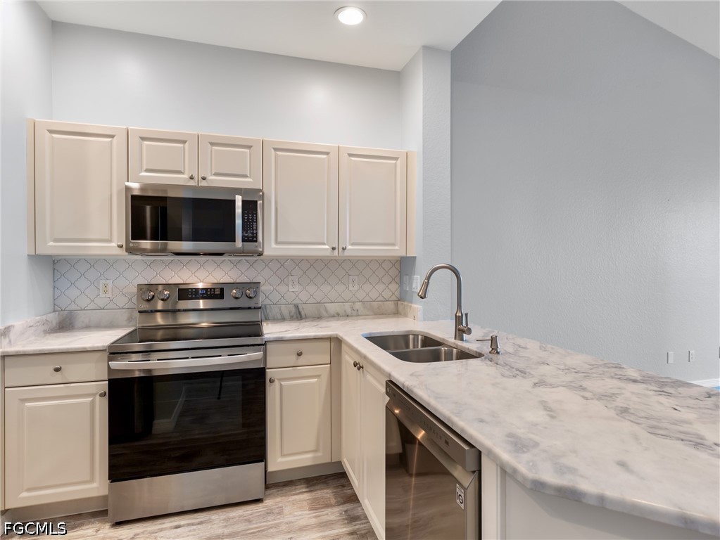3 Bed Condominium for Sale in Province Park, photo 4