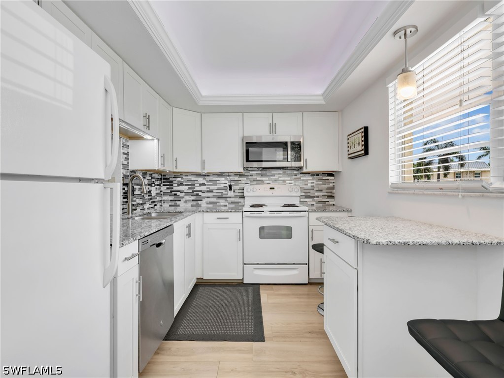 2 Bed Condominium for Sale in Sands Of Marco, photo 4