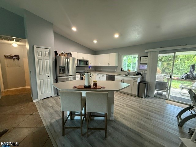 3 Bed SingleFamilyResidence for Sale in Fort Myers, photo 4