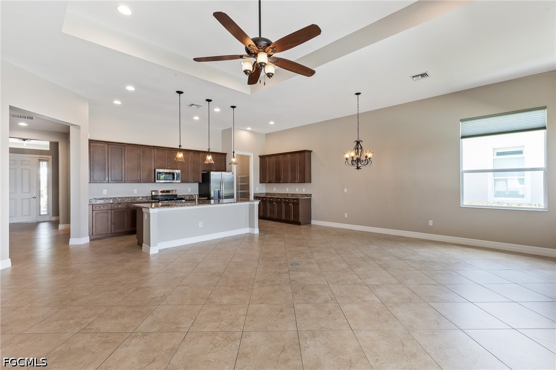 2 Bed Pool Home for Sale in Fairway Cove, photo 4