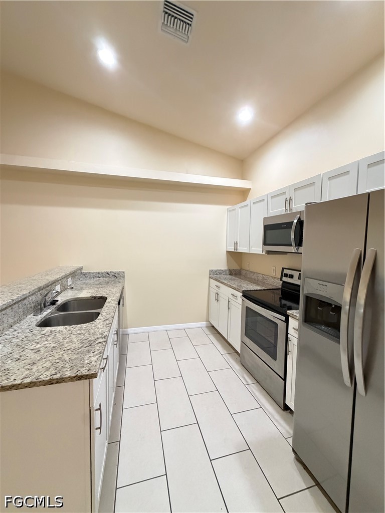 3 Bed Duplex for Sale in Cape Coral, photo 4