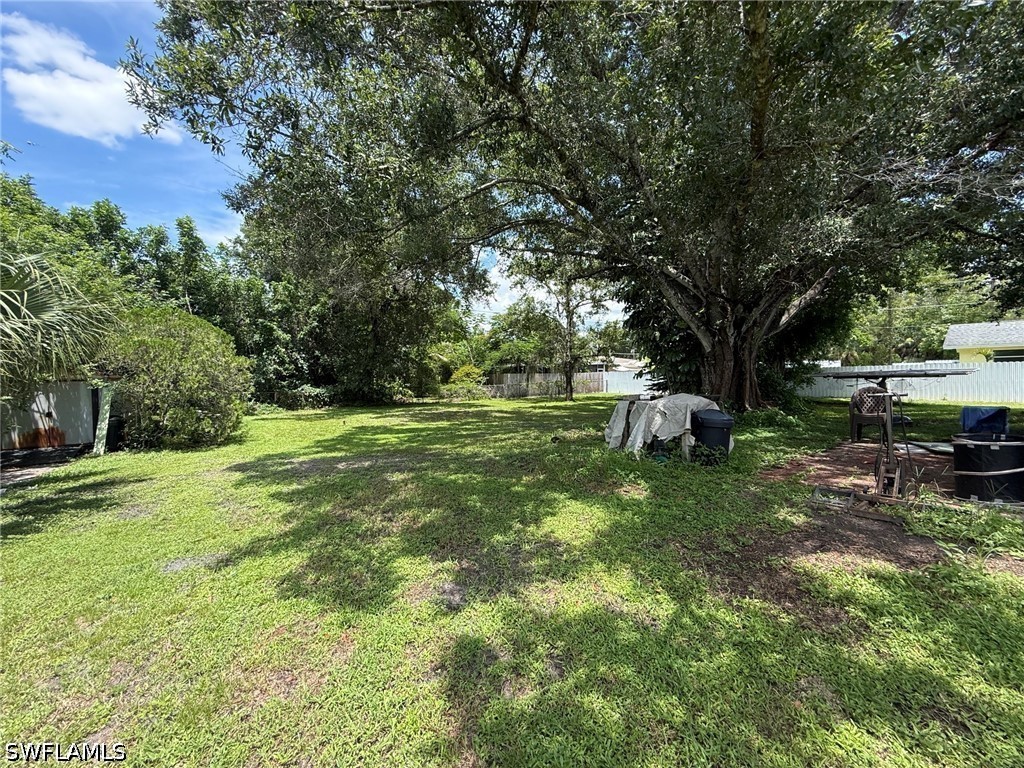 4 Bed SingleFamilyResidence for Sale in Fort Myers, photo 4