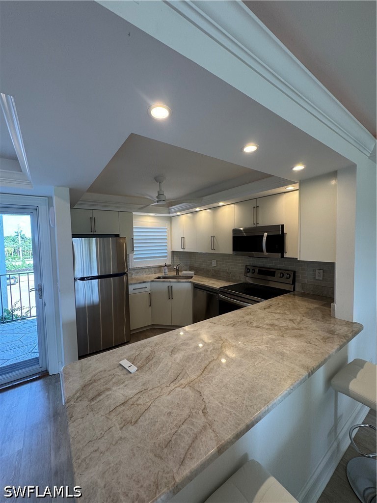 2 Bed Condominium for Sale in Naples, photo 4