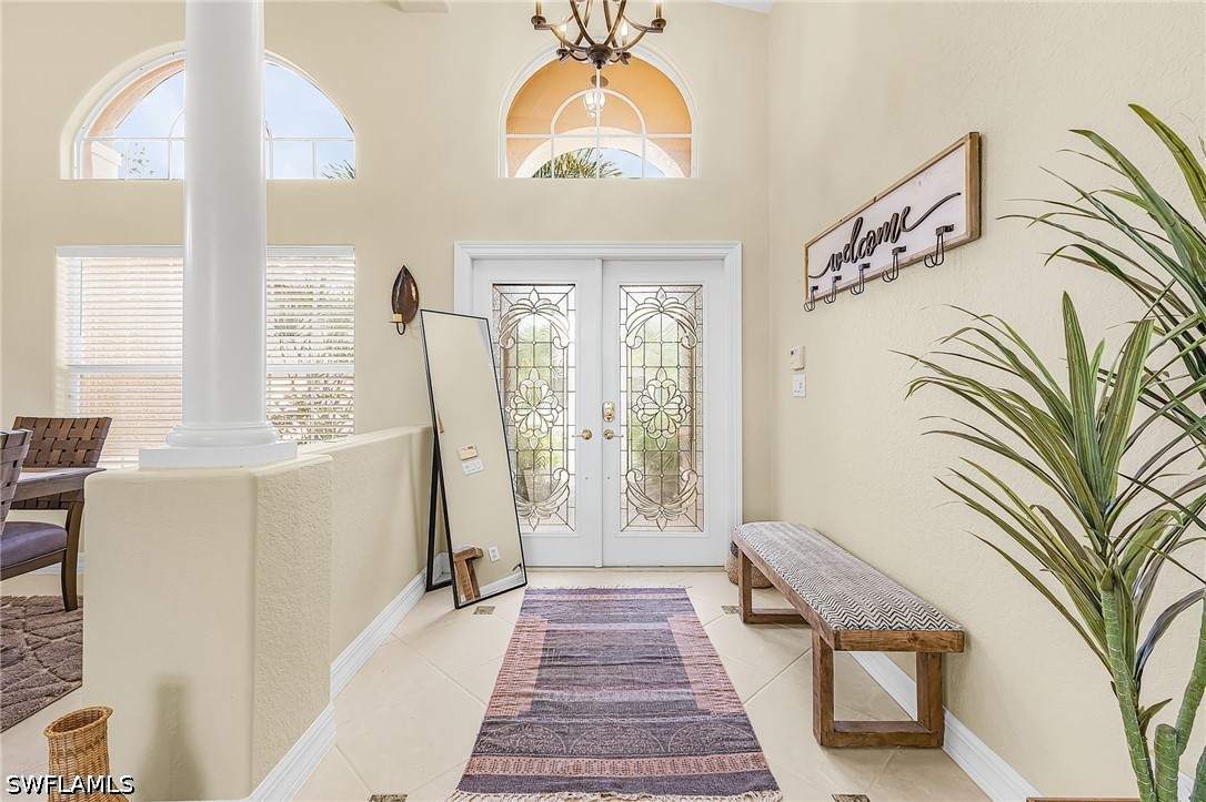 3 Bed Waterfront Home for Sale in Naples, photo 4