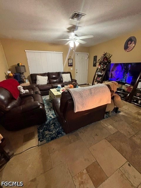 3 Bed SingleFamilyResidence for Sale in Naples, photo 4
