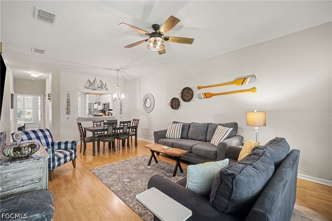 2 Bed Condominium for Sale in Willowbrook, photo 4