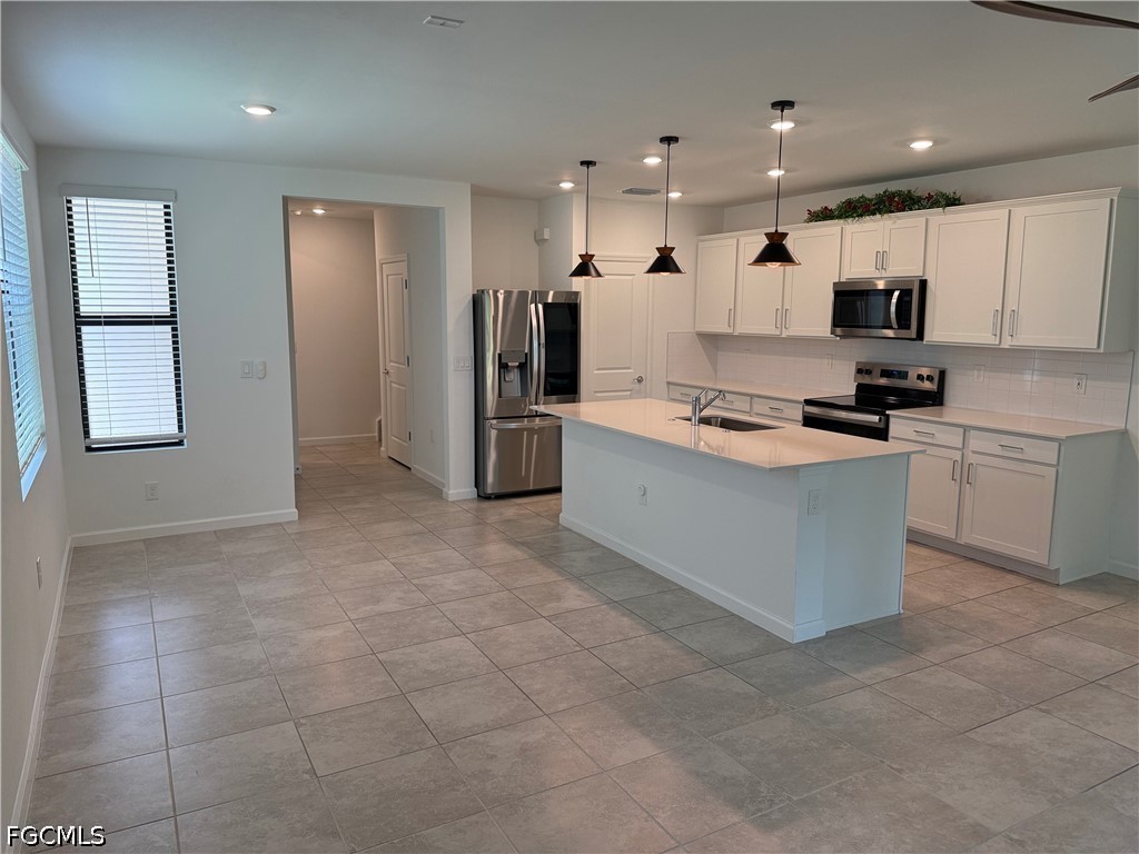 3 Bed Townhouse for Sale in Cape Coral, photo 4