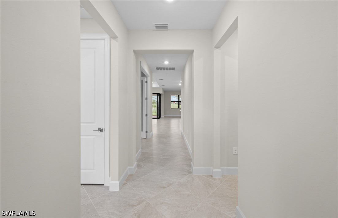 3 Bed Waterfront Home for Sale in Country Club, photo 4
