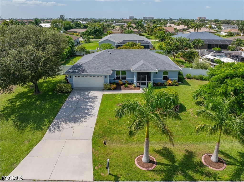 3 Bed SingleFamilyResidence for Sale in Cape Coral, photo 4
