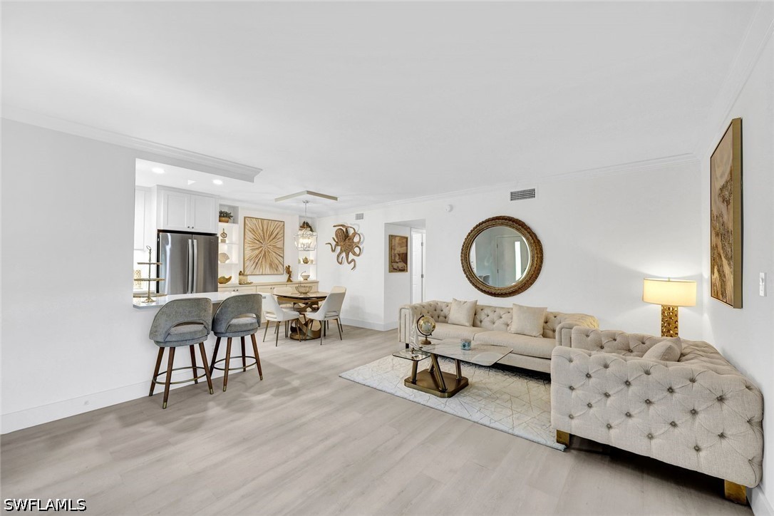 2 Bed Condominium for Sale in Naples, photo 4