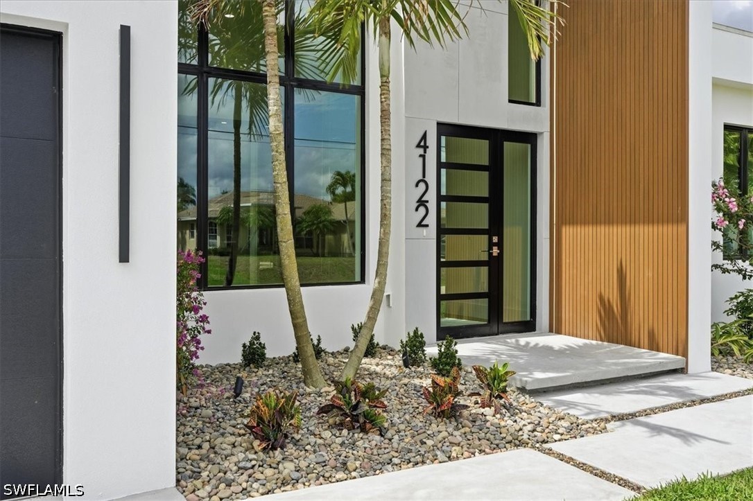 4 Bed Pool Home for Sale in Cape Coral, photo 4