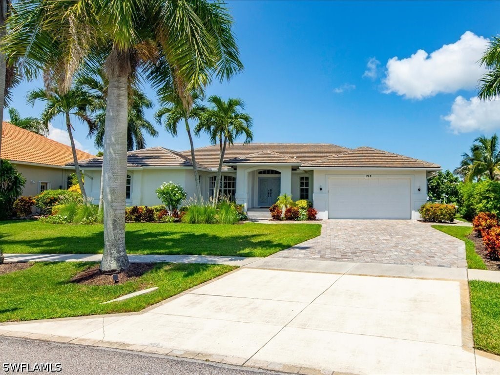 4 Bed Pool Home for Sale in Marco Island, photo 4
