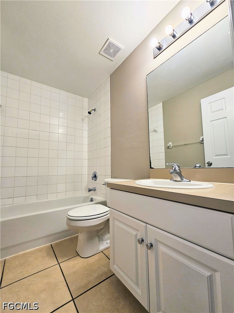 3 Bed Duplex for Sale in Lehigh Acres, photo 4