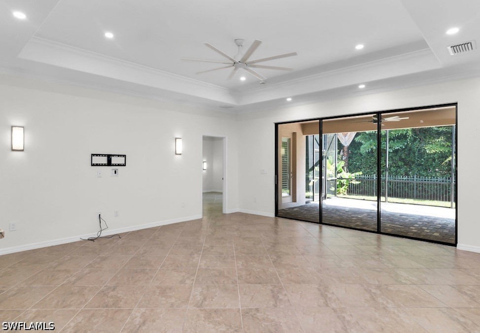 4 Bed SingleFamilyResidence for Sale in Naples, photo 4