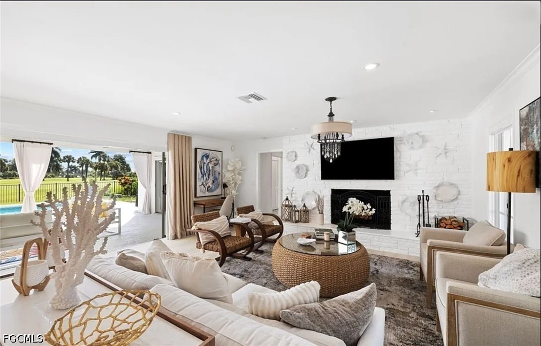 3 Bed SingleFamilyResidence for Sale in Naples, photo 4