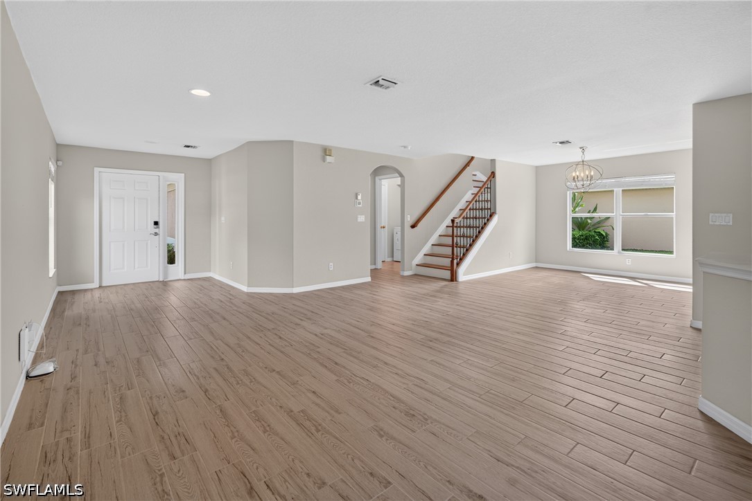 4 Bed SingleFamilyResidence for Sale in Estero, photo 4