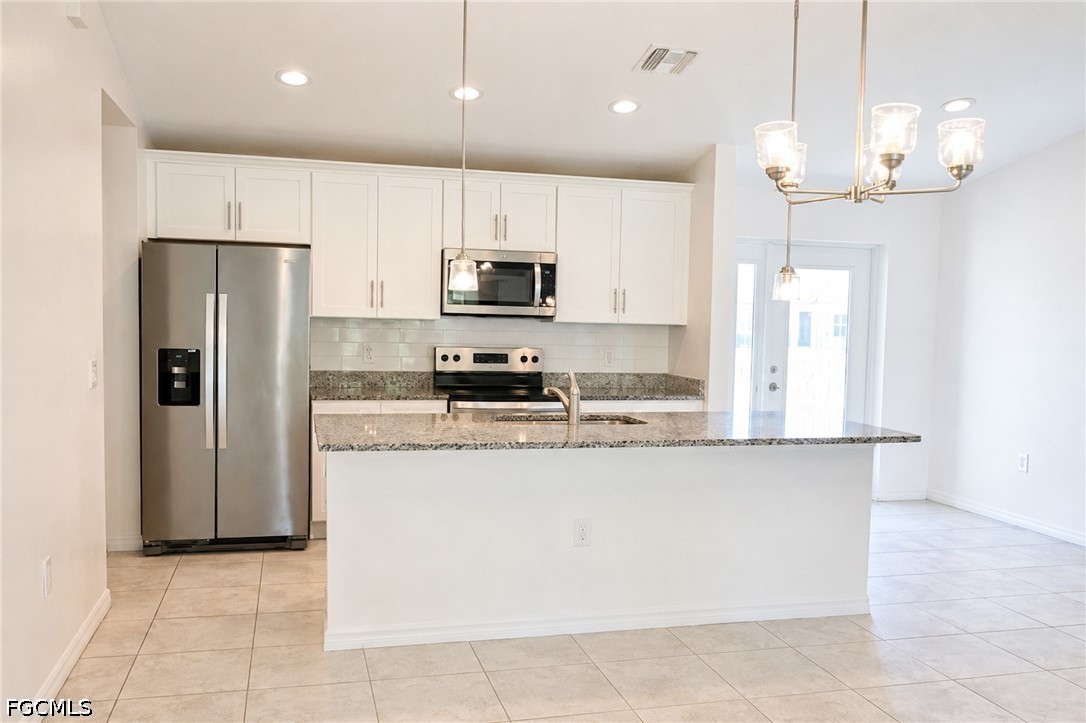 4 Bed Waterfront Home for Sale in Cape Coral, photo 4