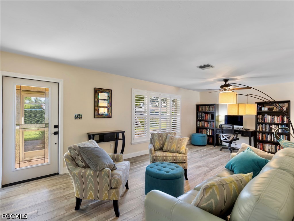 3 Bed Pool Home for Sale in Mcgregor Isles, photo 4