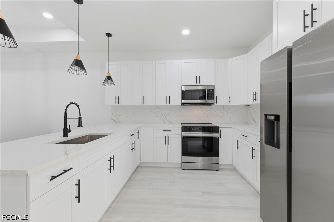 3 Bed Duplex for Sale in Cape Coral, photo 4