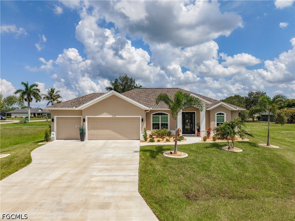3 Bed Pool Home for Sale in Punta Gorda, photo 4