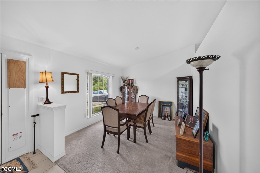 3 Bed SingleFamilyResidence for Sale in Lehigh Acres, photo 4