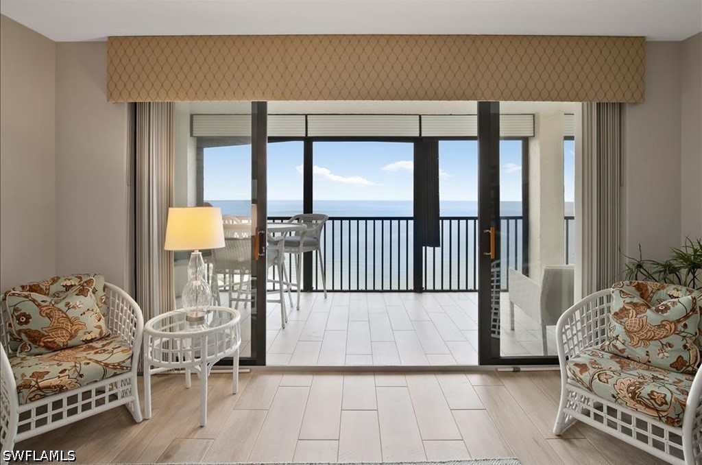 2 Bed Waterfront Home for Sale in Naples, photo 4