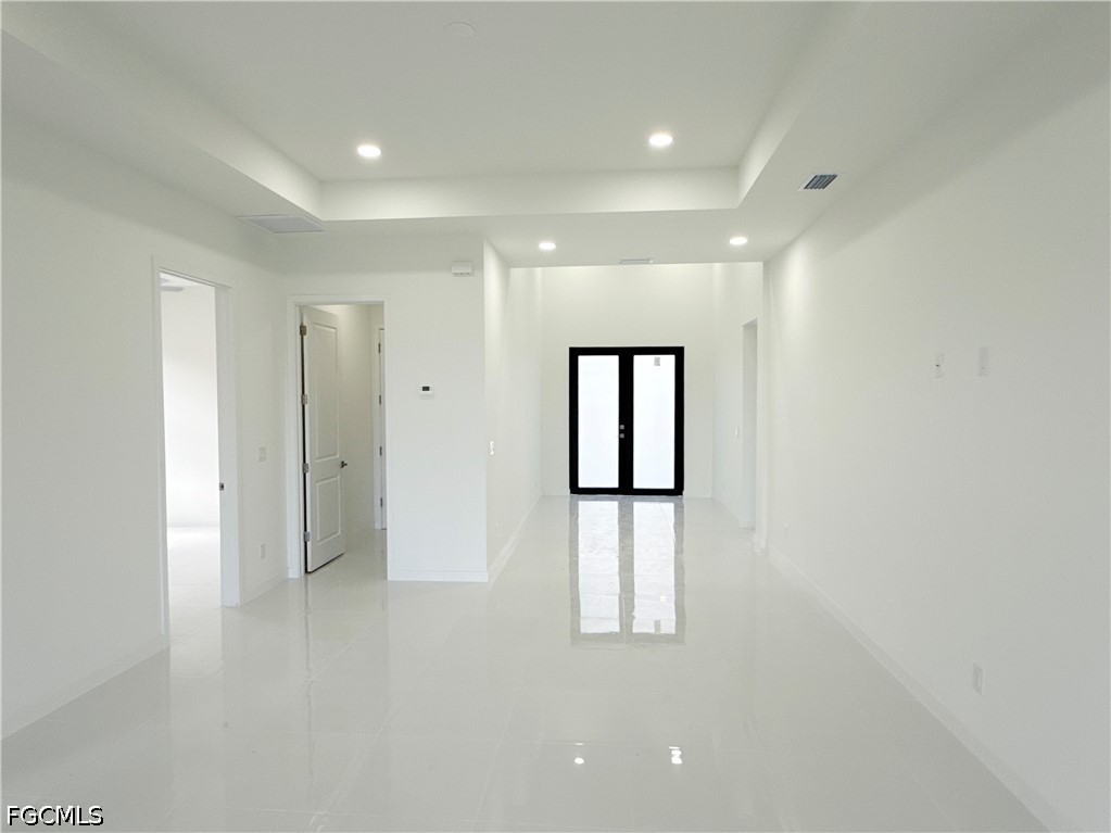 4 Bed SingleFamilyResidence for Sale in Cape Coral, photo 4