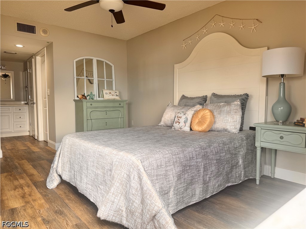 2 Bed Waterfront Home for Sale in Moorings Point Condo, photo 4
