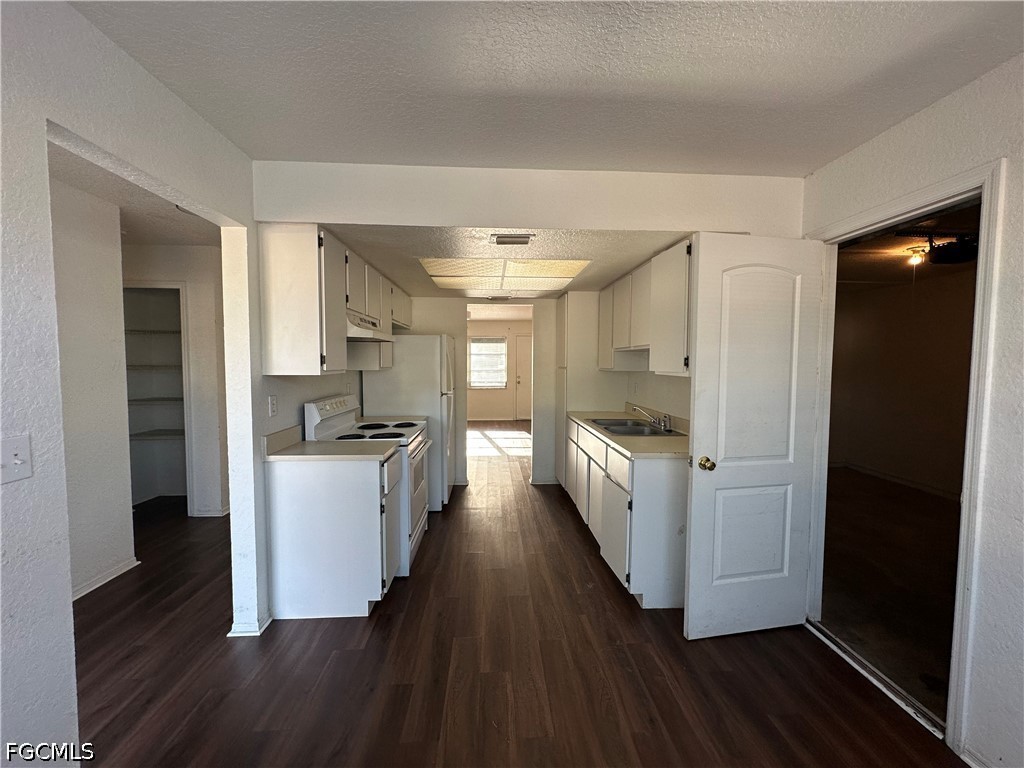 3 Bed Duplex for Sale in Lehigh Acres, photo 4