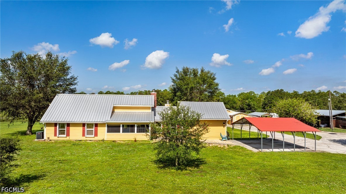 4 Bed Pool Home for Sale in Fort Myers, photo 4
