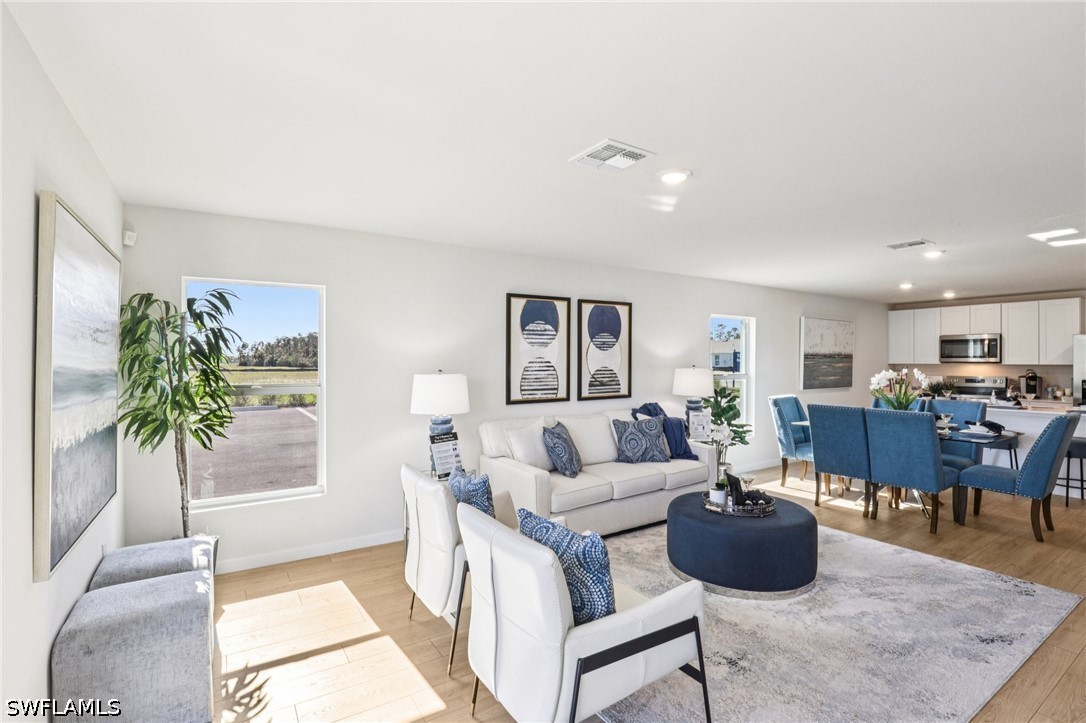 4 Bed SingleFamilyResidence for Sale in Asher Park, photo 4
