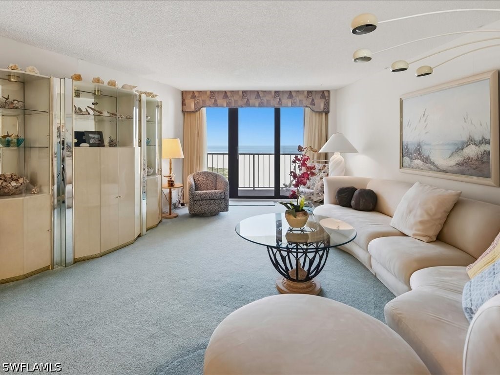2 Bed Waterfront Home for Sale in Marco Island, photo 4