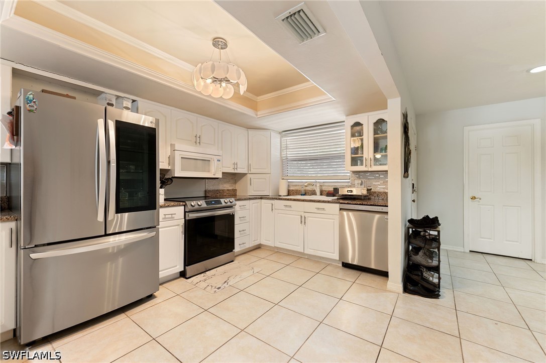 2 Bed Waterfront Home for Sale in Barrington, photo 4
