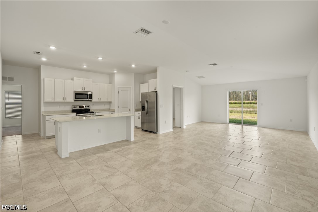 4 Bed SingleFamilyResidence for Sale in Crane Landing, photo 4