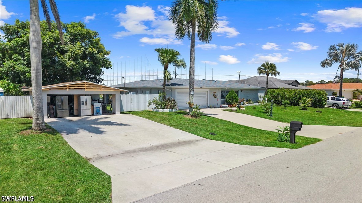 4 Bed Pool Home for Sale in Golden Gate City, photo 4