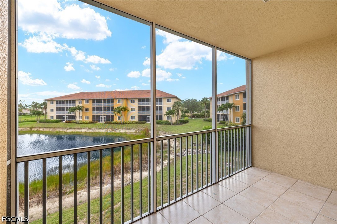 2 Bed Waterfront Home for Sale in Bonita Springs, photo 4