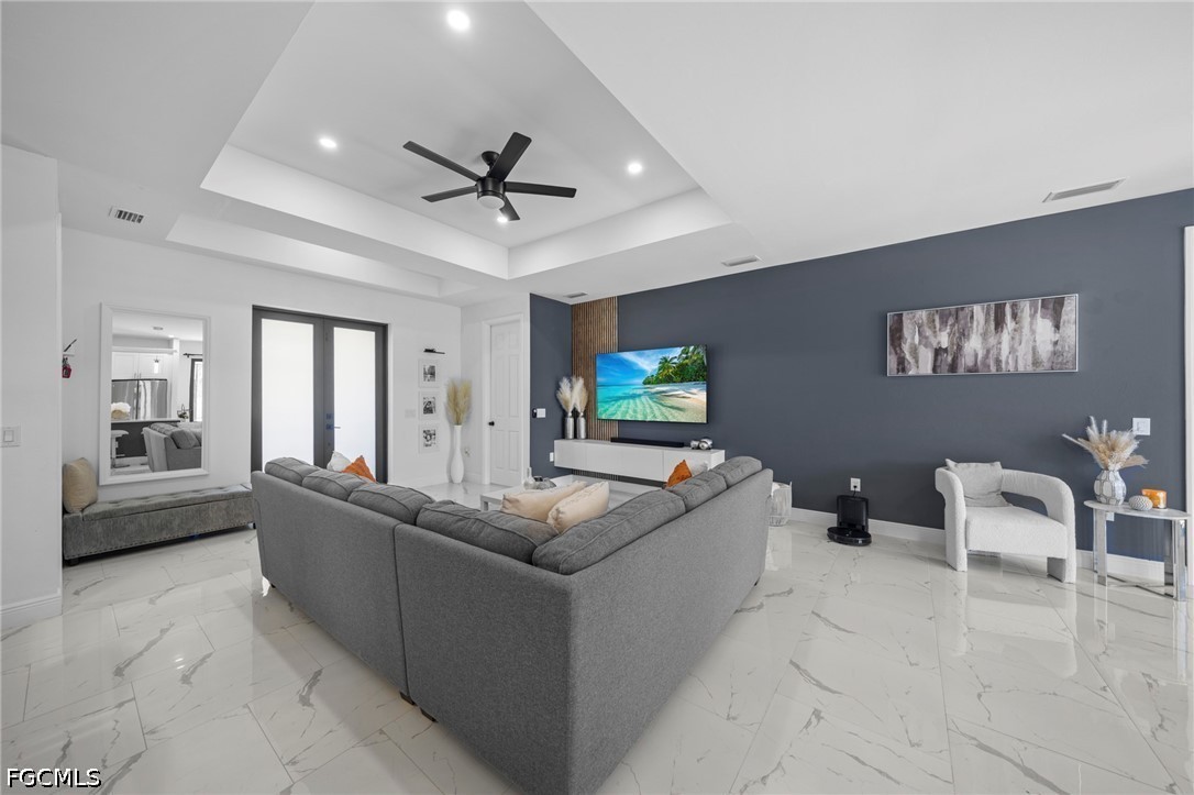 4 Bed SingleFamilyResidence for Sale in Lehigh Acres, photo 4