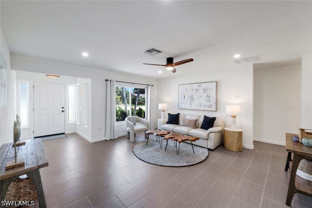 3 Bed Pool Home for Sale in Bonita Shores, photo 4