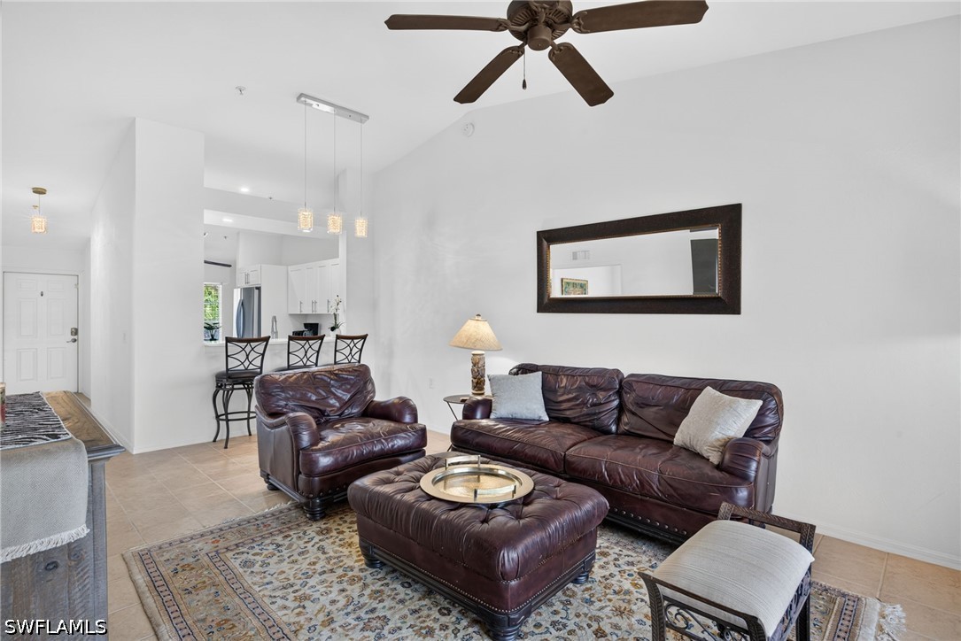 2 Bed Waterfront Home for Sale in Naples, photo 4