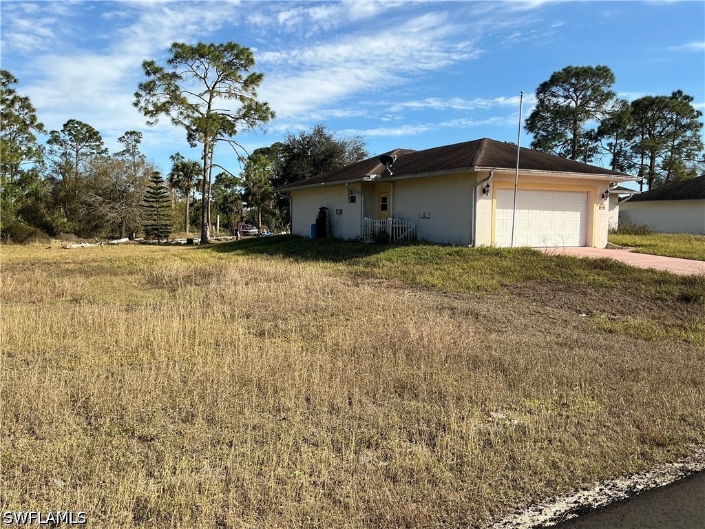 Residential for Sale in Lehigh Acres, photo 4