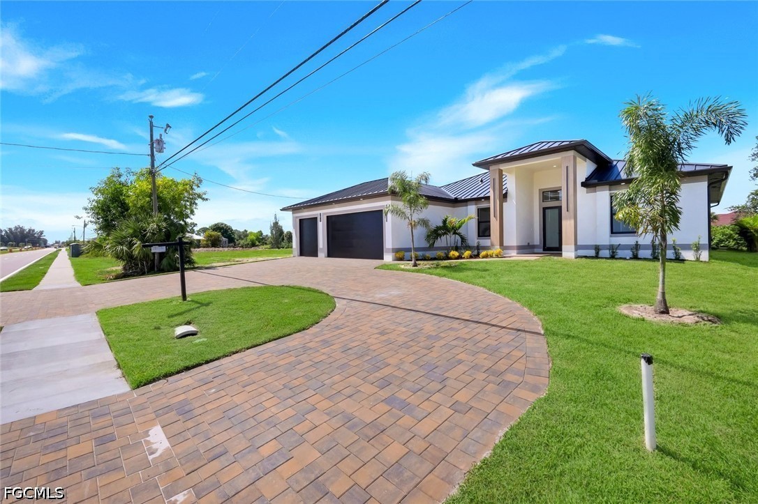 4 Bed Pool Home for Sale in Cape Coral, photo 4