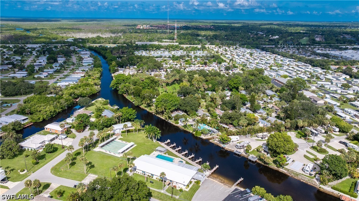 2 Bed ManufacturedHome for Sale in Naples, photo 4