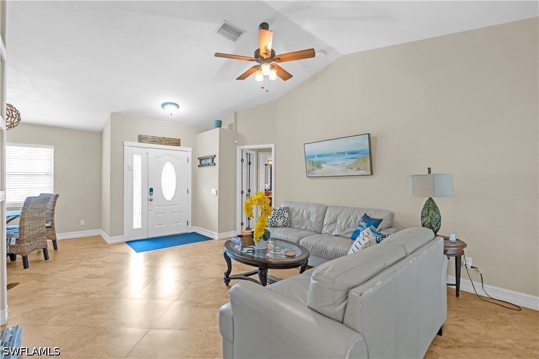 3 Bed SingleFamilyResidence for Sale in Naples, photo 4