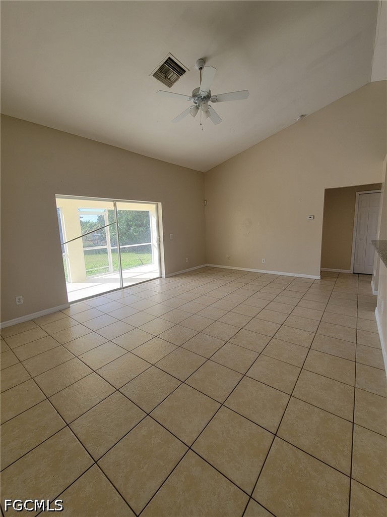 4 Bed SingleFamilyResidence for Sale in Lehigh Acres, photo 4