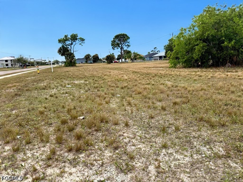 Commercial for Sale in Cape Coral, photo 4